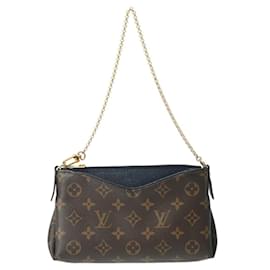 Louis Vuitton-Louis Vuitton Pallas-Marrom