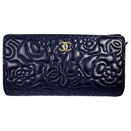 Chanel-Chanel Camellia-Navy blue