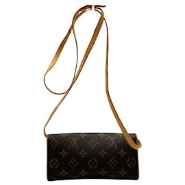 Louis Vuitton-Louis Vuitton Pochette gemelo-Castaño