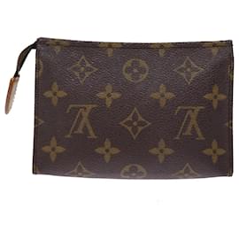 Louis Vuitton-Louis Vuitton Monogram Poche Toilette 15 Pouch M47546 LV Auth 75510-Monogram