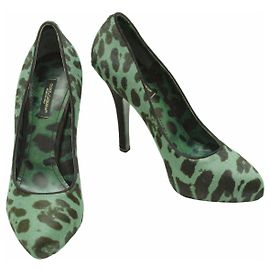 Dolce & Gabbana Escarpins Léopard Vert en Cuir de Veau 37,5 Multicolore
