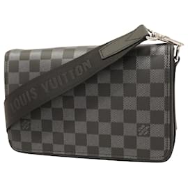 Louis Vuitton-Louis Vuitton Messenger-Black