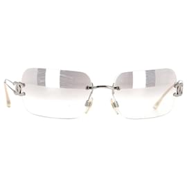 Chanel-Óculos de sol quadrados com logotipo Chanel Interlocking CC em metal prateado-Prata
