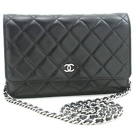 Portafoglio Chanel su catena Nero