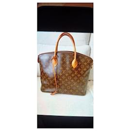 Louis Vuitton-Lockid-Cognac