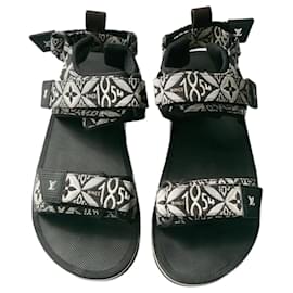 Louis Vuitton-LOUIS VUITTON Flat Comfort Sandals LV 1854 sold out size 39 Very Good Condition-Dark blue