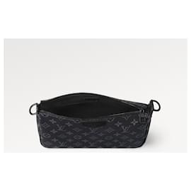 Louis Vuitton-LV Pochette Accessories XL eclipse-Black