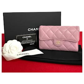 Chanel-Chanel CC Classic Bifold Flap Wallet  Leather Short Wallet in Very Good Condition-Other