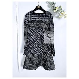 Chanel-8K$ New Globalization Tweed and Leather Dress-Black