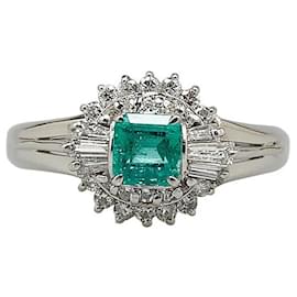 & Other Stories-Pt850 Platinum Emerald 0.38ct Diamond 0.34ct Ring in Excellent Condition-Silvery