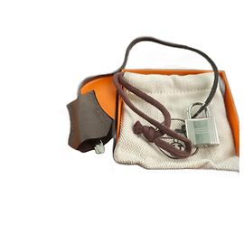 sineta, puxador e cadeado Hermès novos para bolsa Hermès, caixa e saco de pó. Verde Cinza