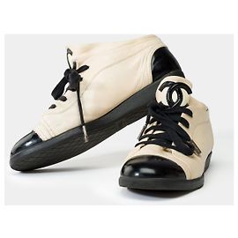 Chaussure CHANEL en Cuir Beige - 101962 Beige