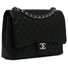 Chanel-Black Chanel Maxi Classic Caviar lined Flap Shoulder Bag-Black