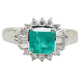 Autre Marque-LuxUness Platinum Diamond & Emerald Ring Metal Ring in Excellent condition-Silvery