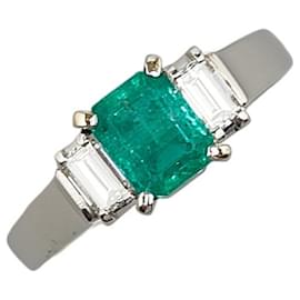 & Other Stories-Pt900 Platinum Emerald 0.83ct Diamond 0.36ct Ring in Very Good Condition-Silvery