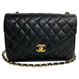 Chanel-Chanel CC Half Moon Flap Crossbody Bag Leather Crossbody Bag in Good condition-Other