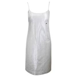 Chanel-Chanel & Karl Lagerfeld 99P 1999 SPRING READY-TO-WEAR silver dress with logo-embellished waist plaque-Silver hardware