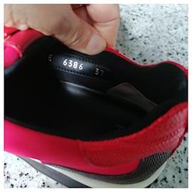 Fendi-Sneakers-Red