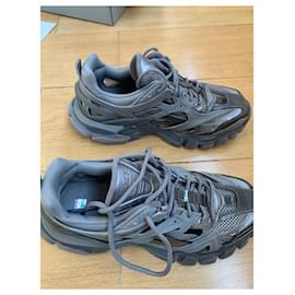 Balenciaga-Track 2.0 Balenciaga size 41-Dark grey