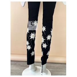 Chanel-Cara Delevingne Style Edelweiss Leggings-Black