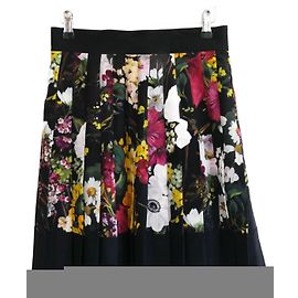 Dolce & Gabbana Plissee-Rock mit floralem Print Schwarz Mehrfarben