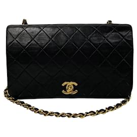 Chanel-Chanel CC Quilted Leather Full Flap Bag Leather Crossbody Bag in Good condition-Other