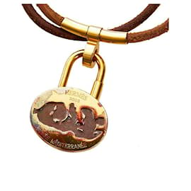 Hermès-Hermes Cadena Key Heart Necklace Metal Necklace in Fair condition-Other