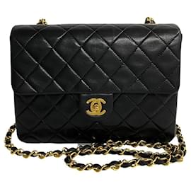 Chanel-Chanel Mini Classic Single Flap Bag Leather Crossbody Bag in Very Good Condition-Other