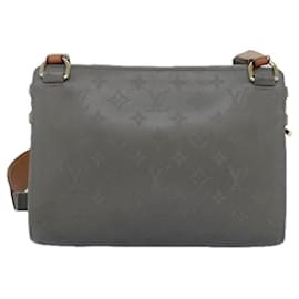 Louis Vuitton-LOUIS VUITTON Monogramm Titanium Messenger PM Umhängetasche Grau M43889 Auth 76439-Braun