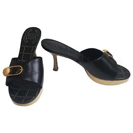 Mules Chanel em couro preto 37 Preto