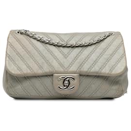 Chanel-Silver Chanel Small Chevron calf leather Stud Wars Flap Crossbody Bag-Silvery