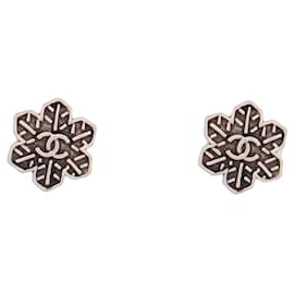 Chanel-NEUF BOUCLES D'OREILLES CHANEL LOGO CC FLOCONS DE NEIGE SNOWFLAKE EARRINGS-Argenté