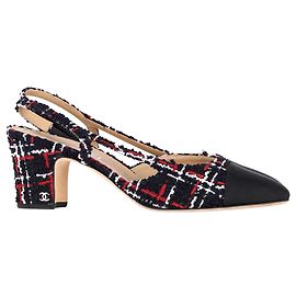 Chanel Slingback-Pumps aus schwarzem Tweed Schwarz