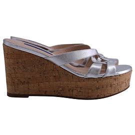 Stuart Weitzman Cadence Wedge Sandals in Silver Leather Silvery Metallic
