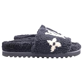 Louis Vuitton-Louis Vuitton Shearling Bom Dia Flate Mule in Black Wool-Black