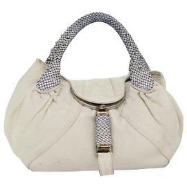 FENDI Spy Bag Borsa a tracolla Pelle Bianca Auth 77228 Bianco