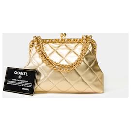 Chanel-CHANEL Bag in Golden Leather - 101986-Golden