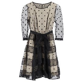 RED Valentino Stufenkleid mit Gürtel aus schwarzem Tüll Schwarz