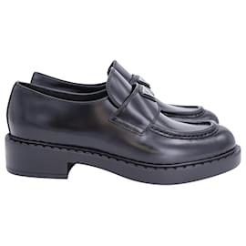 Prada-Prada Triangle-Logo Loafers in Black Leather-Black