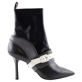 Louis Vuitton Botas de couro Preto