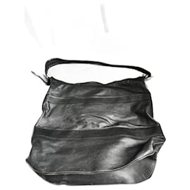 Gucci-Large black leather Gucci California travel bag-Black