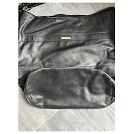 Gucci-Large black leather Gucci California travel bag-Black