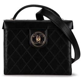 Chanel-Chanel CC Vanity Case Leather Shoulder Bag in Good condition-Black