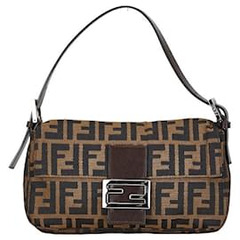 Fendi-Fendi Zucca Canvas Mamma Baguette Bag Sac à bandoulière en toile en bon état-Marron