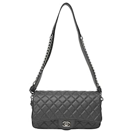 Chanel-Chanel Medium Casual Rock Flap Bag in Black Leather-Black
