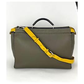 Fendi-FENDI SELLERIA grand porte-documents Peekaboo Iconic Essential Messenger Attache-Vert