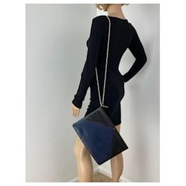 Chanel-Chanel Pochette zippée en cuir d'agneau matelassé noir bleu grande taille avec chaîne ajoutée-Noir