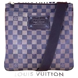 Louis Vuitton-LOUIS VUITTON Damier Ebene Brooklyn Pochette Plate Messenger Crossbody Bag Occasion-Marron