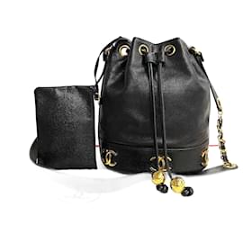 Chanel-Sac bandoulière en cuir Chanel Triple CC Caviar Bucket Bag en excellent état-Noir