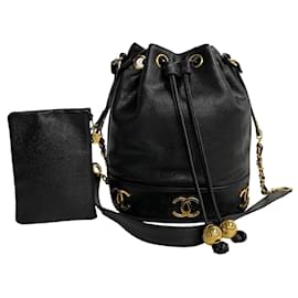 Chanel-Sac bandoulière en cuir Chanel Triple CC Caviar Bucket Bag en excellent état-Noir